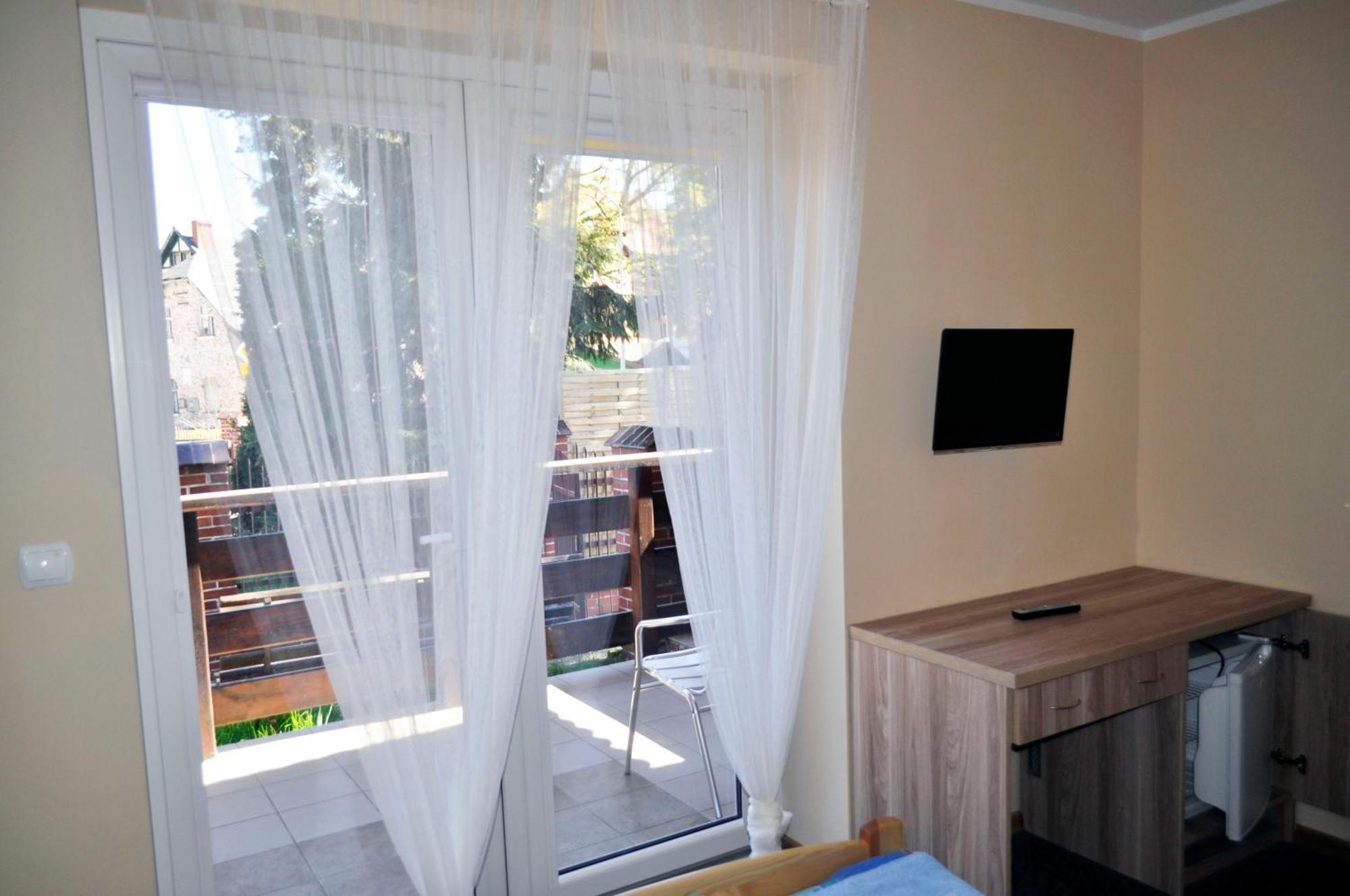 Pensjonat Resident Krynica Morska Bagian luar foto