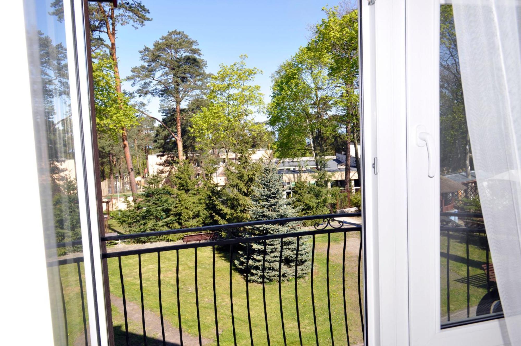 Pensjonat Resident Krynica Morska Bagian luar foto
